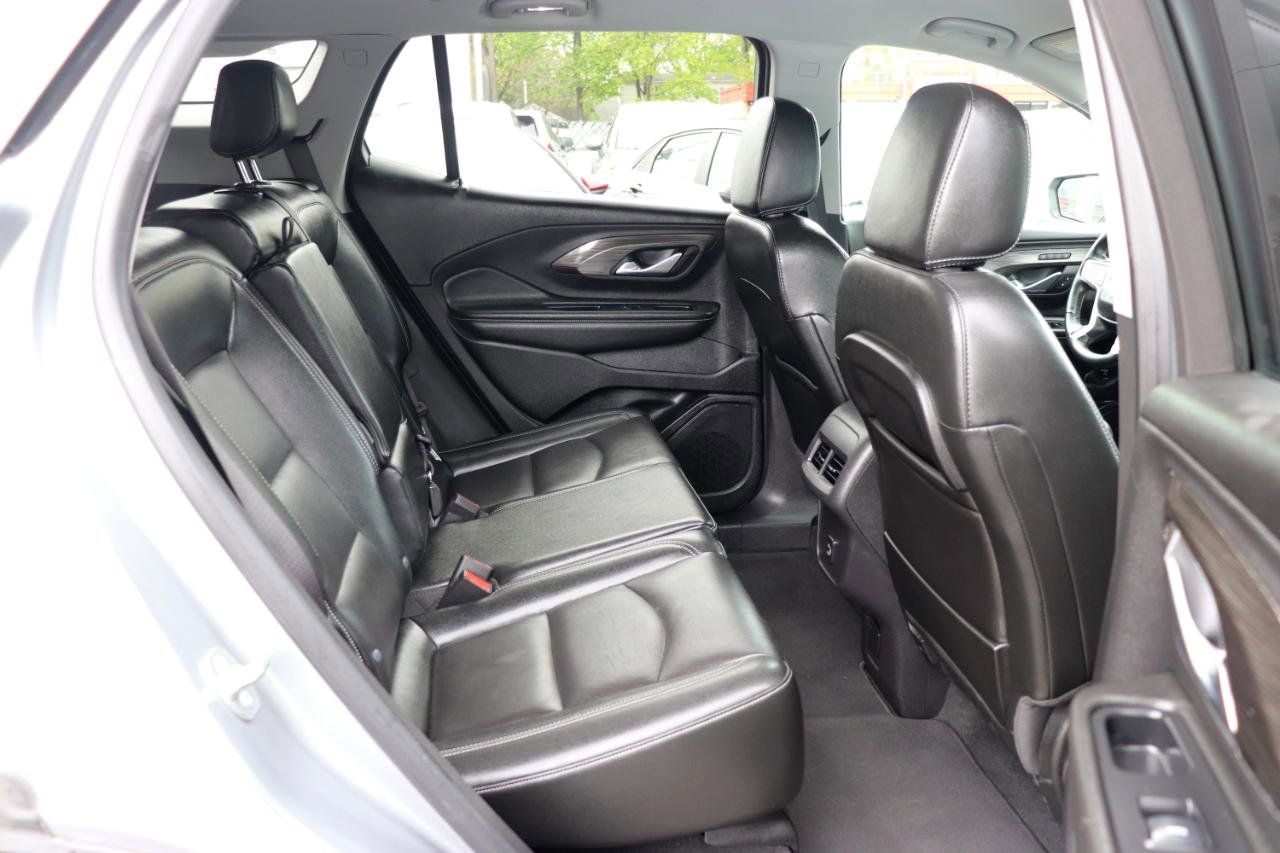 Used 2024 GMC Terrain SLT AWD/4WD image 13