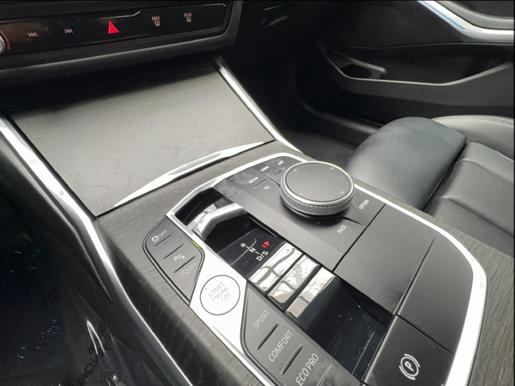 Used 2023 BMW 330i Sedan w/ Convenience Package RWD image 46