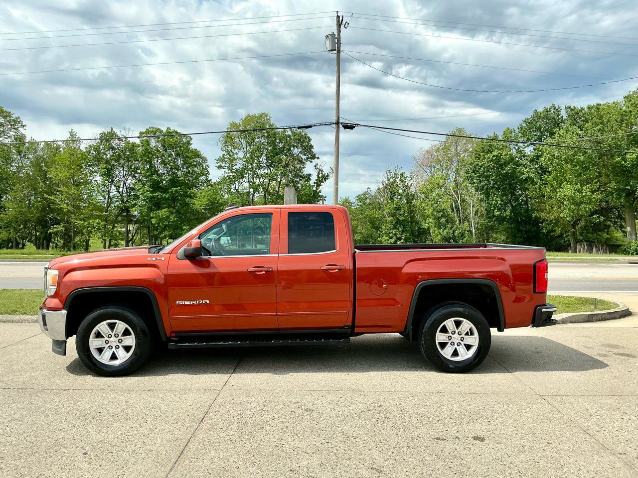 Used 2015 GMC Sierra 1500 SLE w/ SLE Value Package AWD/4WD image 8