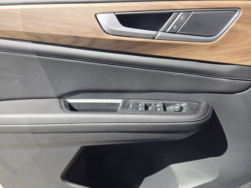 New 2026 Volkswagen Atlas SE FWD image 17