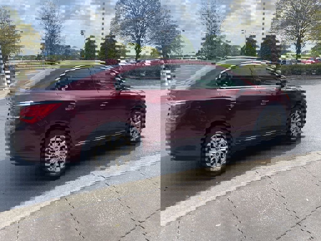 Used 2015 Buick LaCrosse Leather image 4