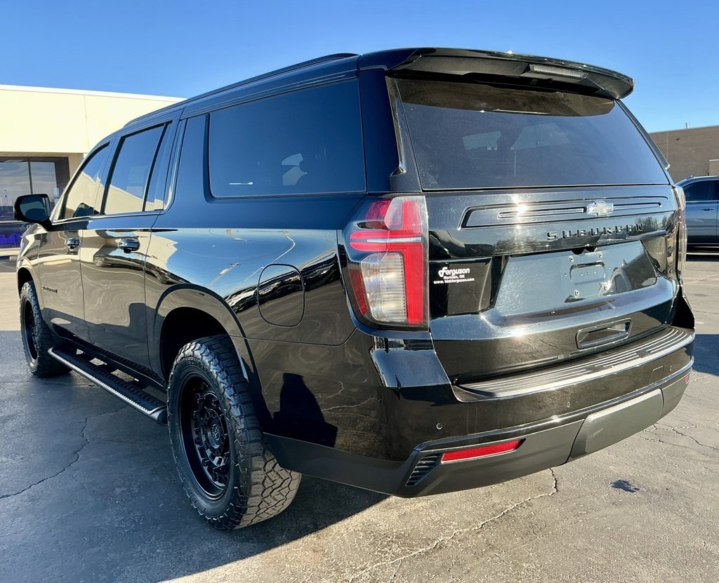 Used 2023 Chevrolet Suburban Z71 w/ Luxury Package image 13