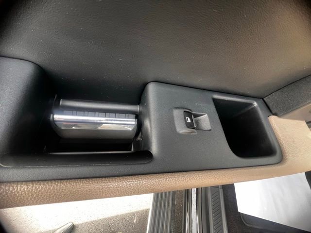 Used 2022 Ford Expedition Max Limited image 17