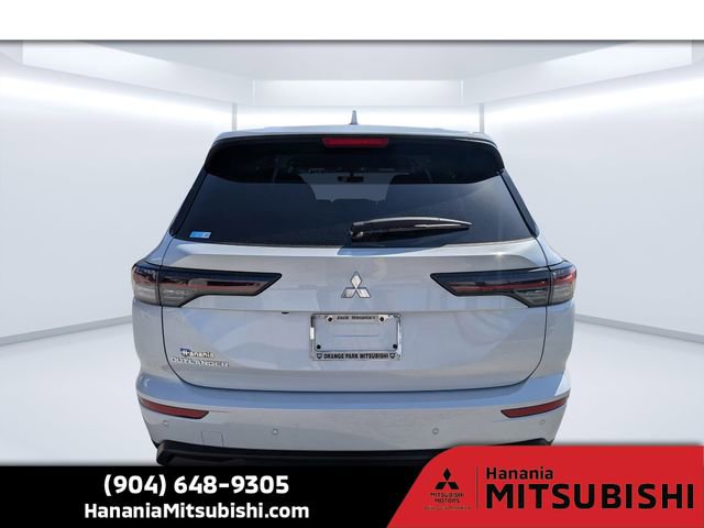 Used 2025 Mitsubishi Outlander ES image 5