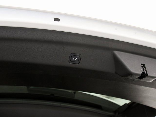 Certified 2021 Chevrolet Suburban High Country image 34