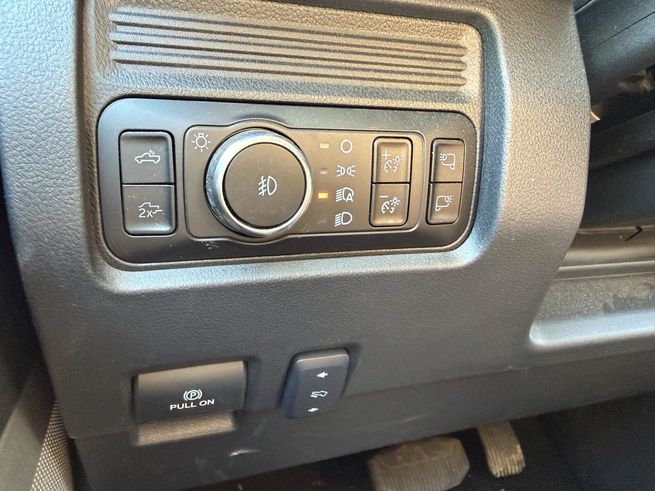 Used 2026 Ford F250 Lariat AWD/4WD image 9