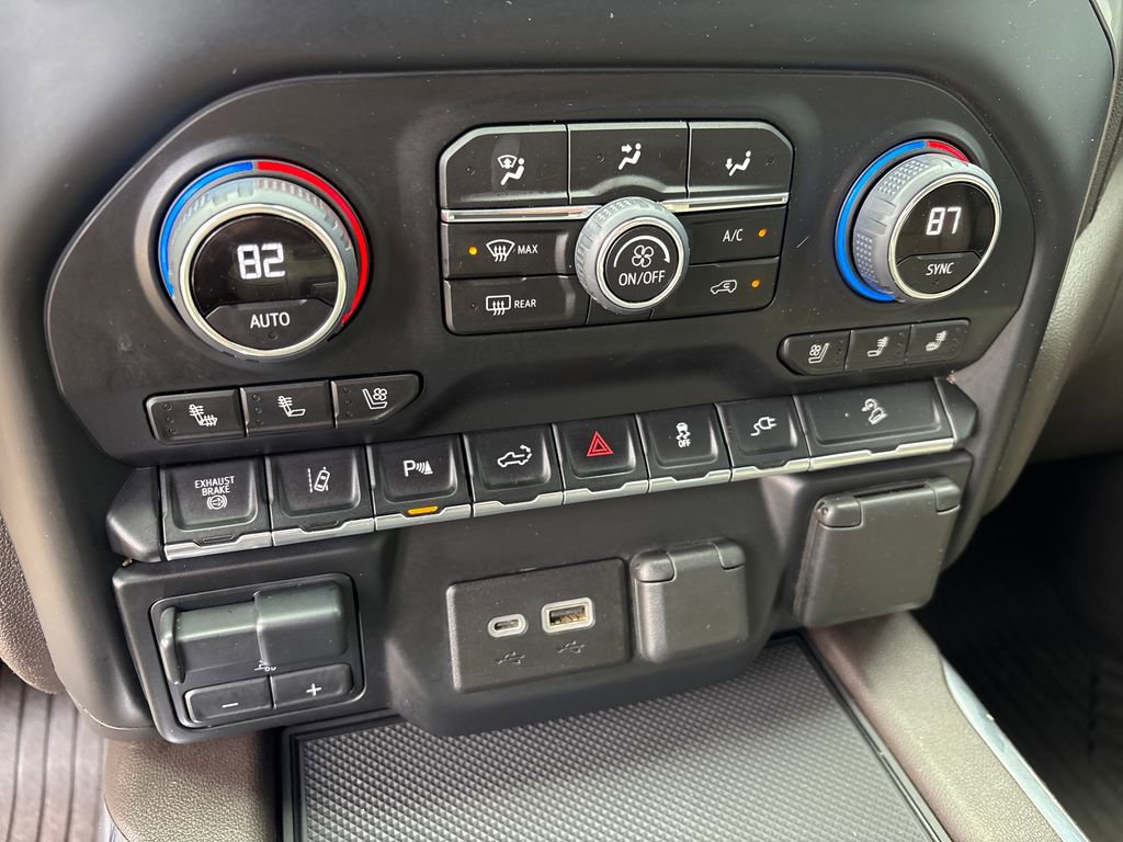 Used 2020 Chevrolet Silverado 2500 LTZ w/ LTZ Premium Package image 28