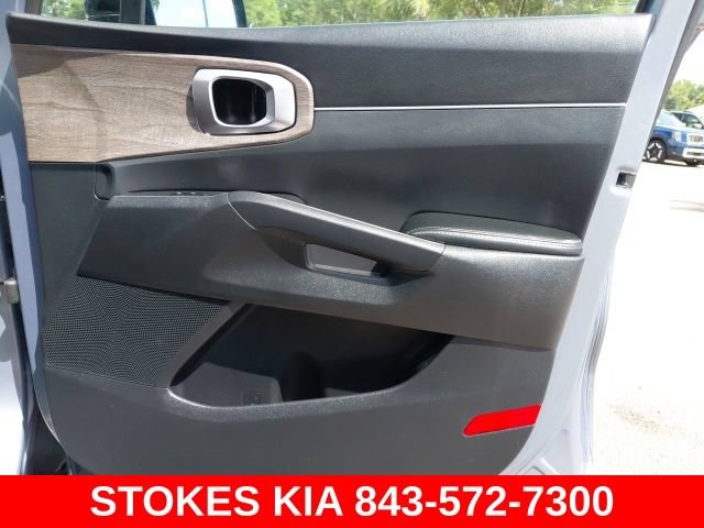Used 2021 Kia Sorento EX w/ Panoramic Sunroof Package FWD image 29