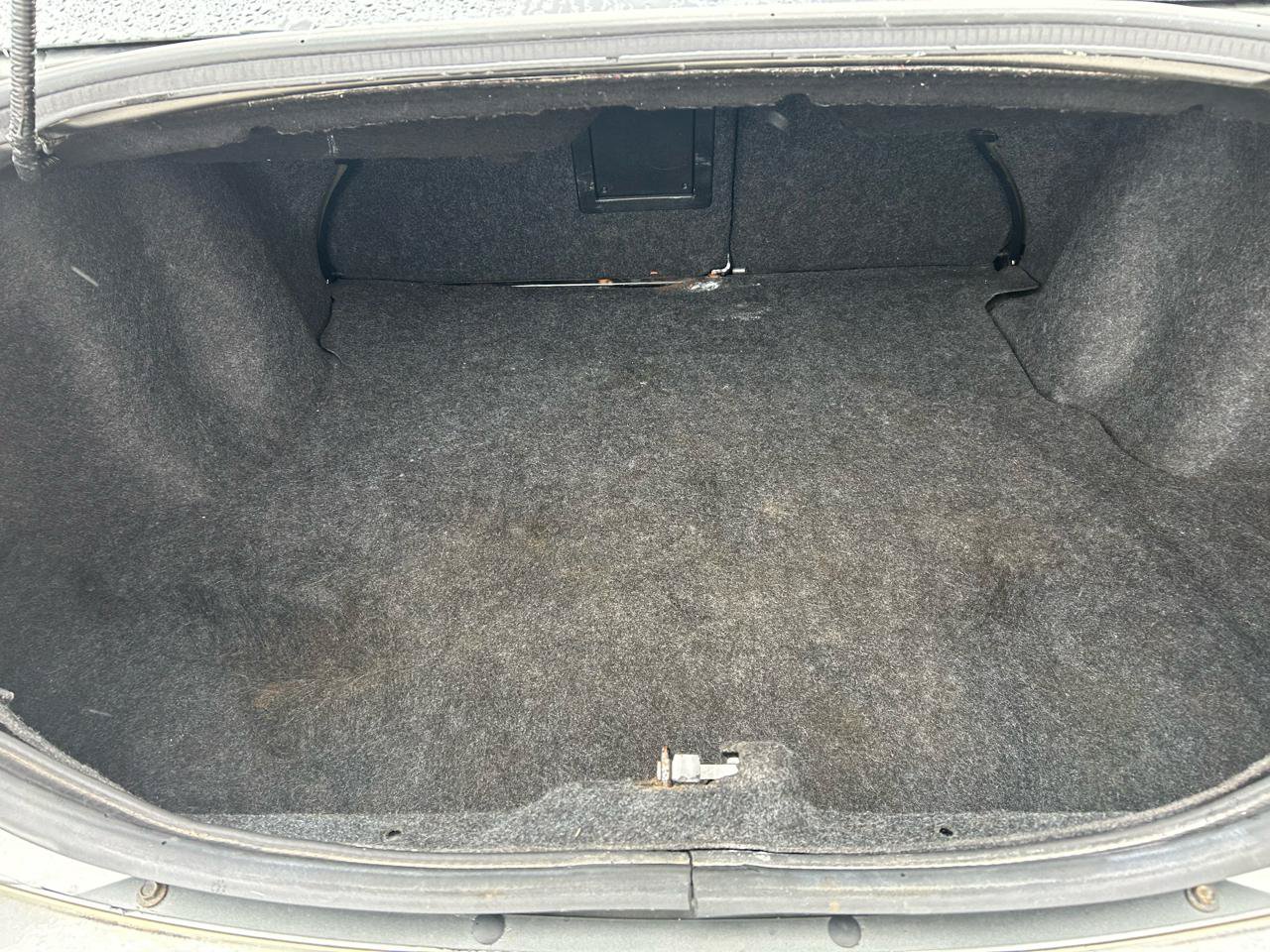 Used 2012 Dodge Avenger SE FWD image 17