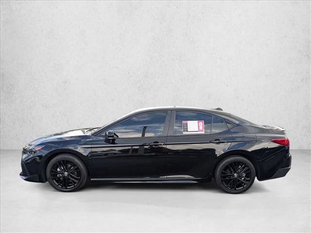 Used 2025 Toyota Camry SE FWD image 8
