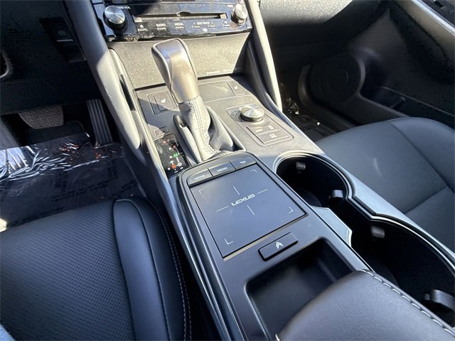 Certified 2025 Lexus IS 350 F Sport image 21