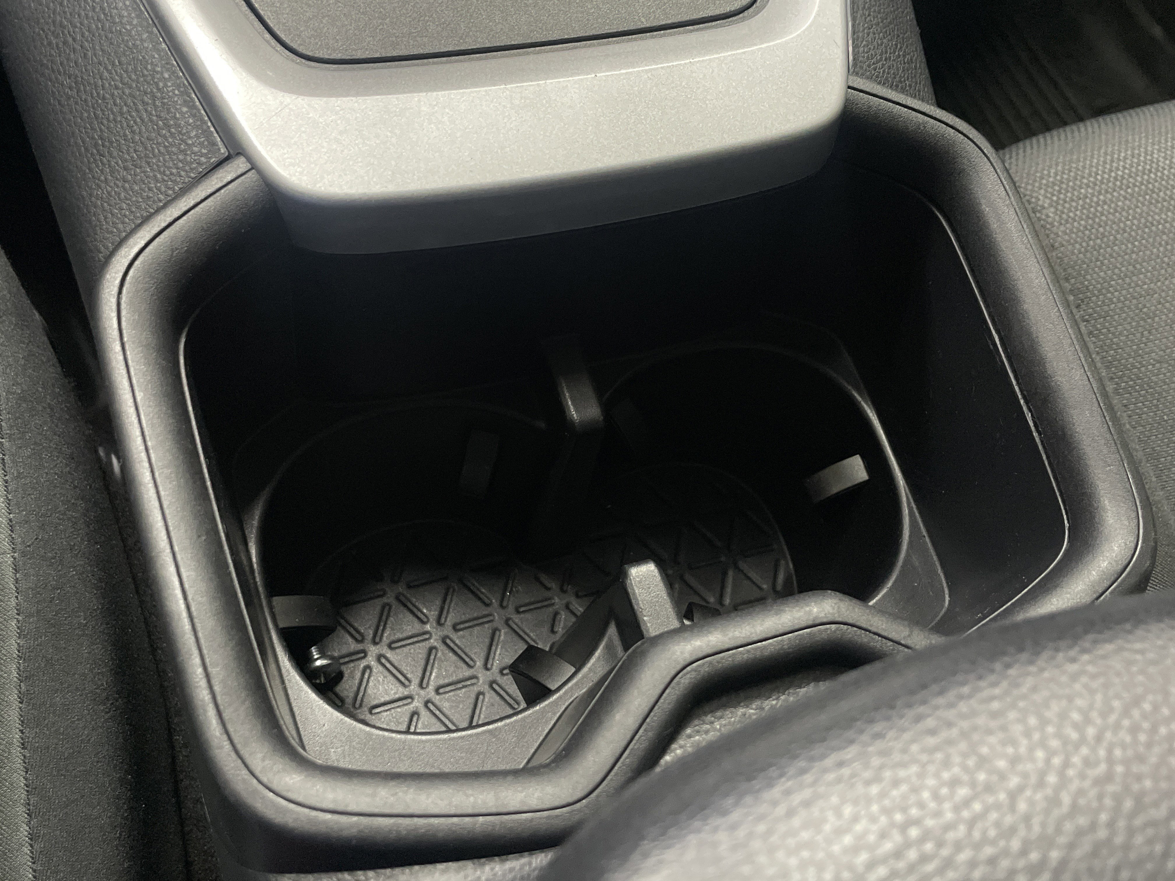 Used 2025 Toyota RAV4 XLE w/ Convenience Package AWD/4WD image 29