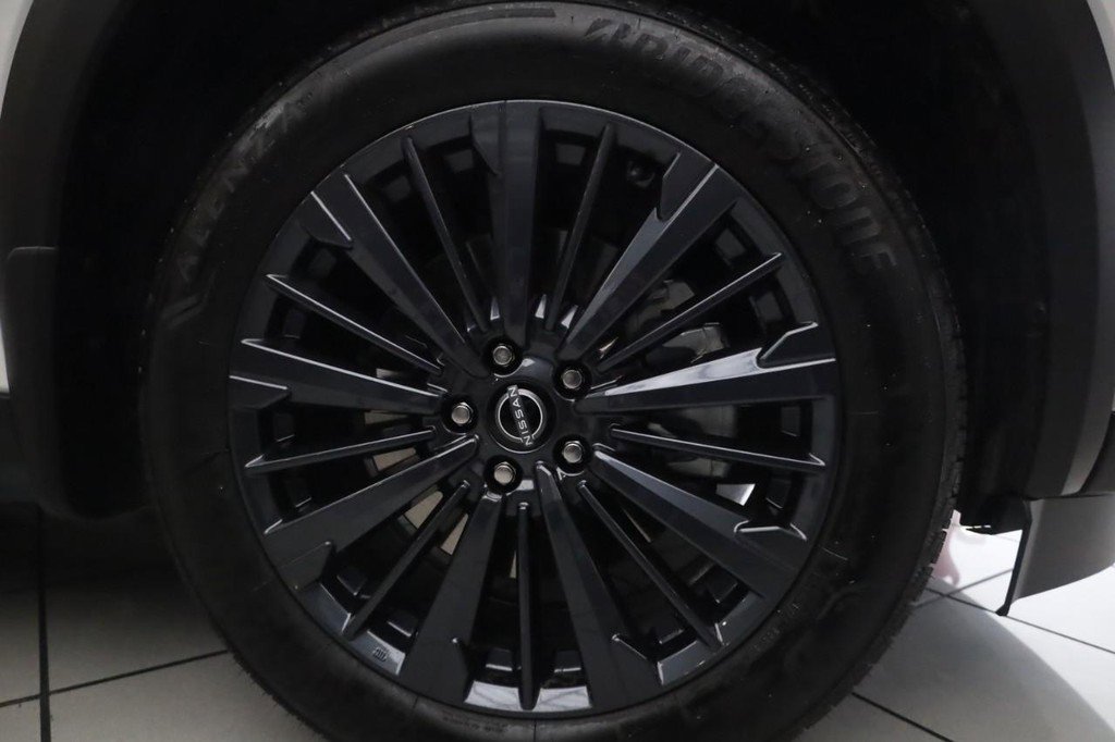 New 2026 Nissan Pathfinder SL w/ SL Premium Package image 5