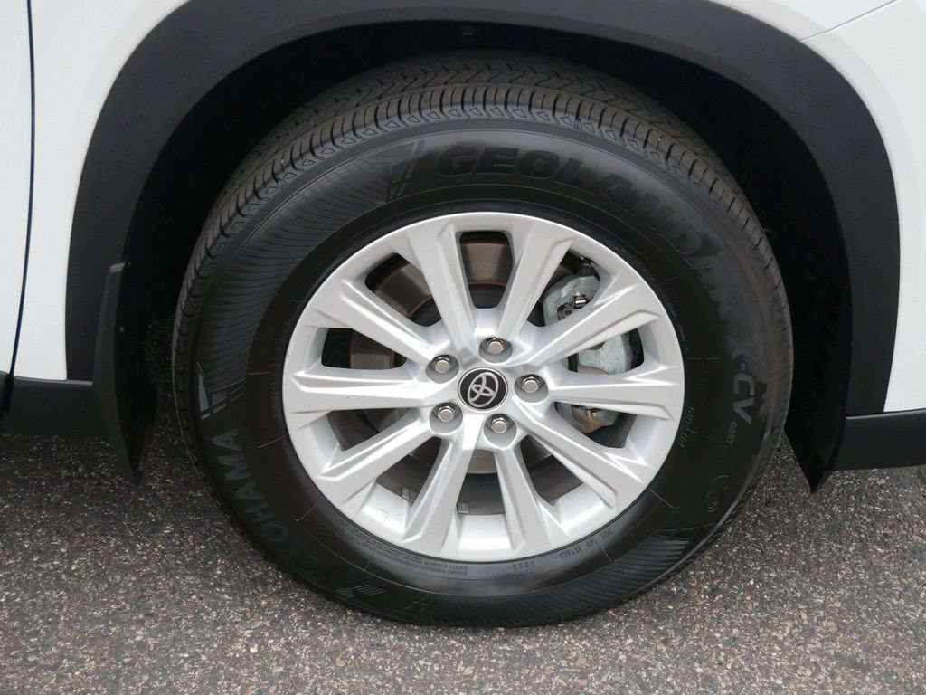 Used 2024 Toyota Grand Highlander AWD image 8