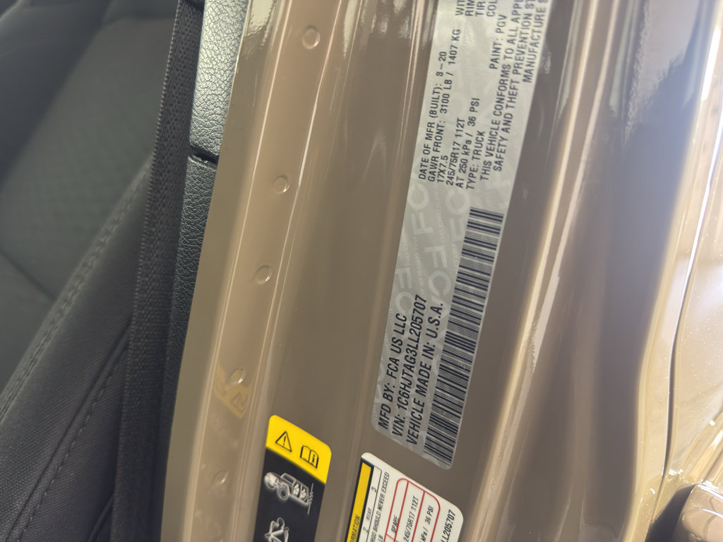 Used 2020 Jeep Gladiator Sport image 13