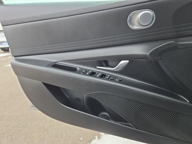 Certified 2024 Hyundai Elantra SEL image 19