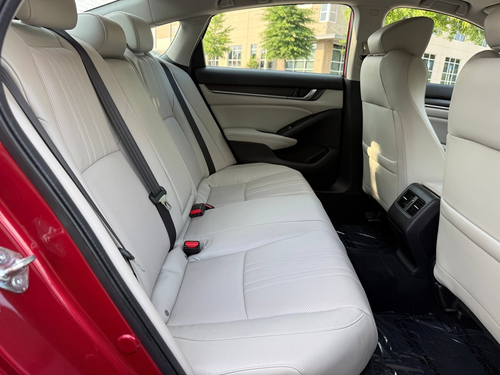 Used 2018 Honda Accord EX-L image 40