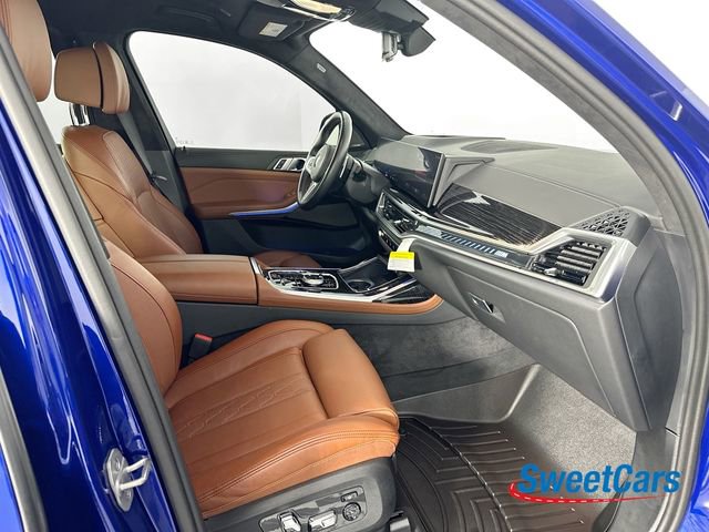 Used 2025 BMW X7 M60i image 10