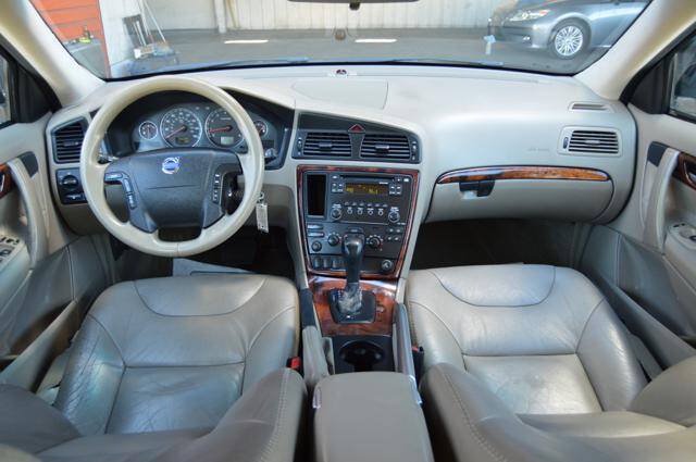 Used 2005 Volvo XC70 AWD/4WD image 49