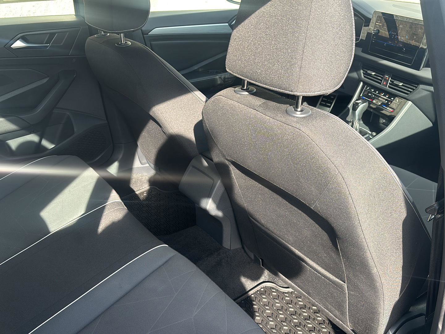 Used 2025 Volkswagen Jetta Sport image 23