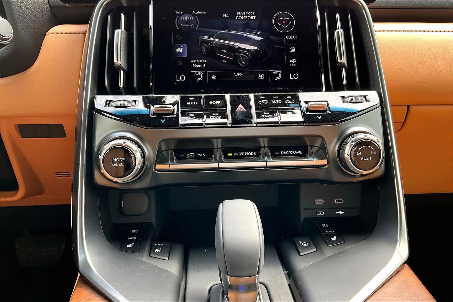 New 2026 Lexus LX 700h Luxury w/ Appearance Package AWD/4WD image 19