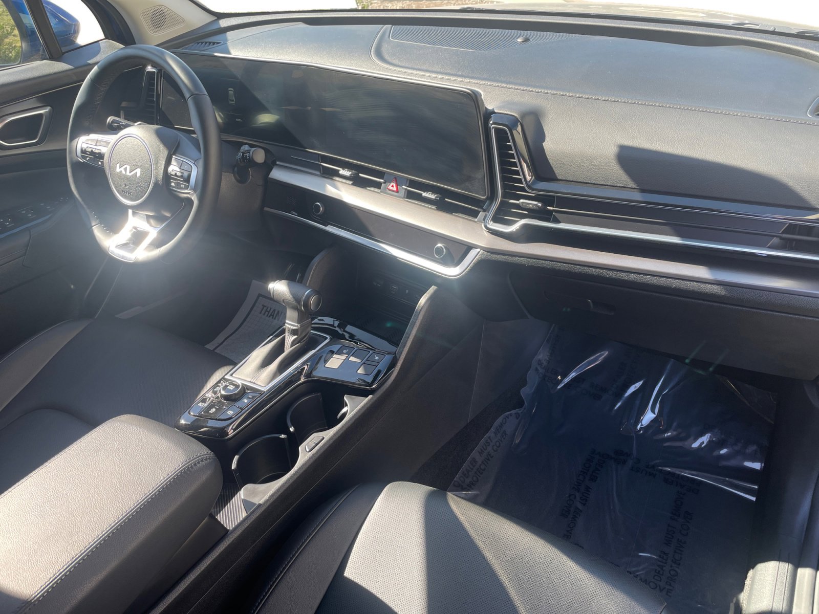 Used 2025 Kia Sportage EX image 14