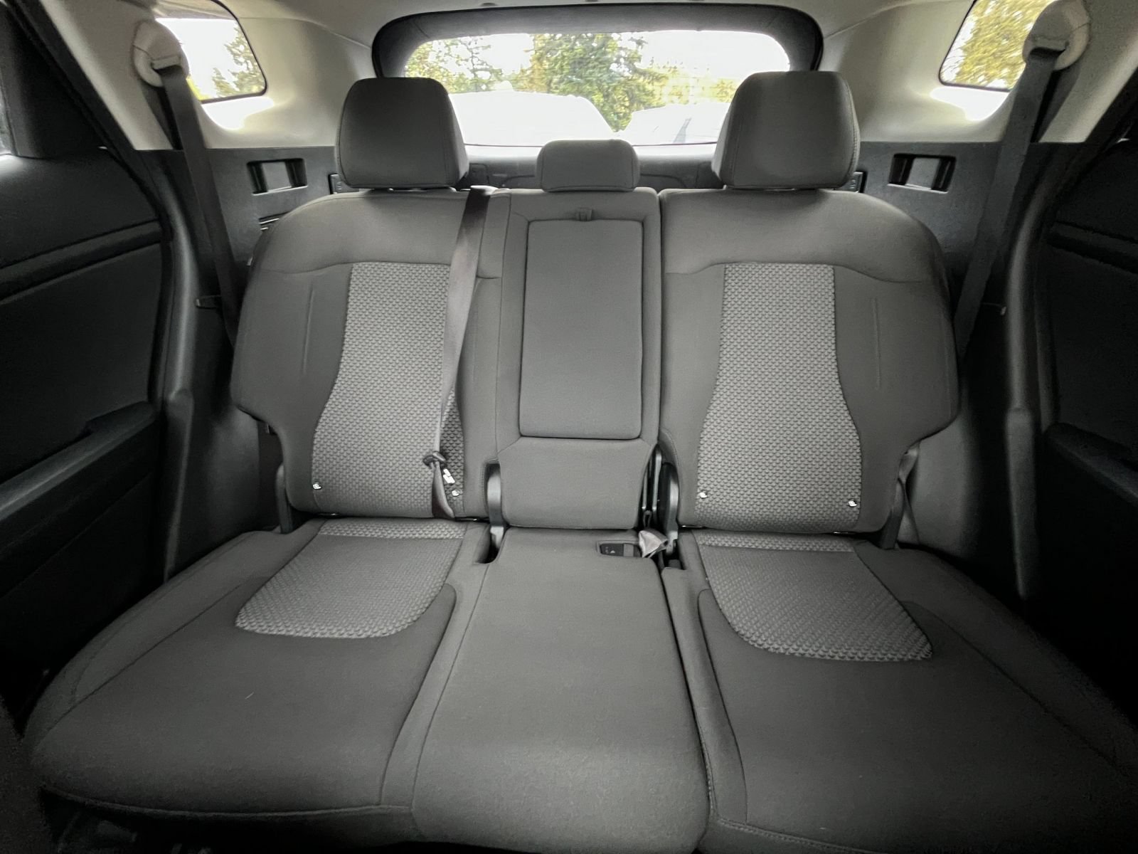 Used 2025 Kia Sportage LX FWD image 38