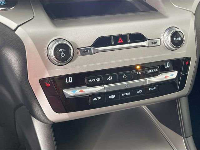 Used 2021 Ford Explorer XLT RWD image 16