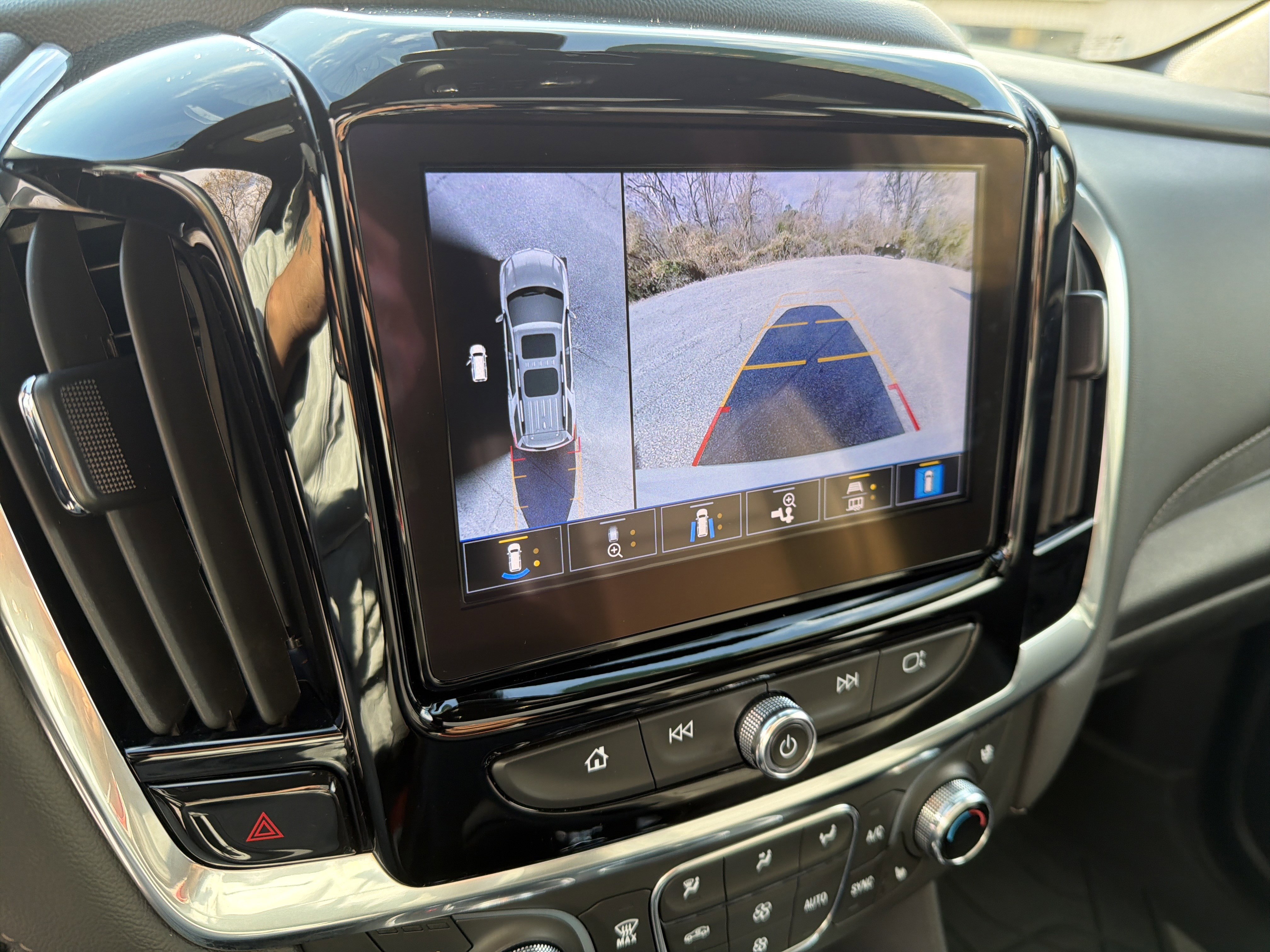 Certified 2023 Chevrolet Traverse High Country image 9