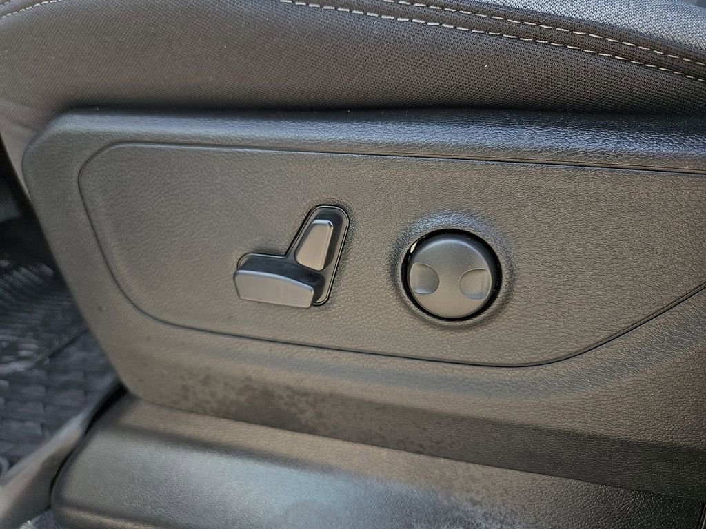 New 2026 RAM 1500 Big Horn AWD/4WD image 14