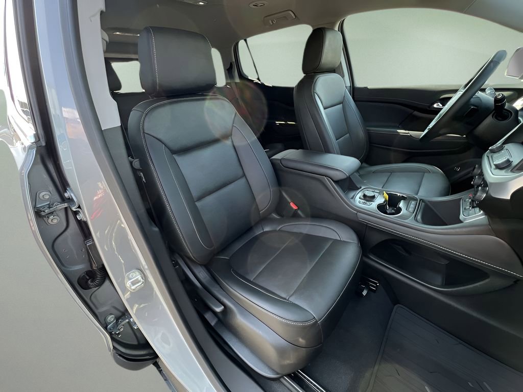 Certified 2023 GMC Acadia SLT w/ Trailering Package image 28