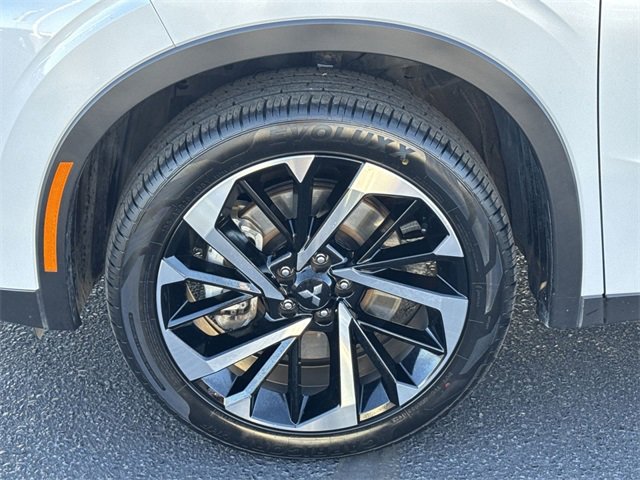 Used 2024 Mitsubishi Outlander SE image 23