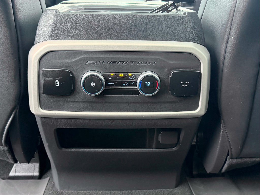 Used 2024 Ford Expedition XLT AWD/4WD image 23