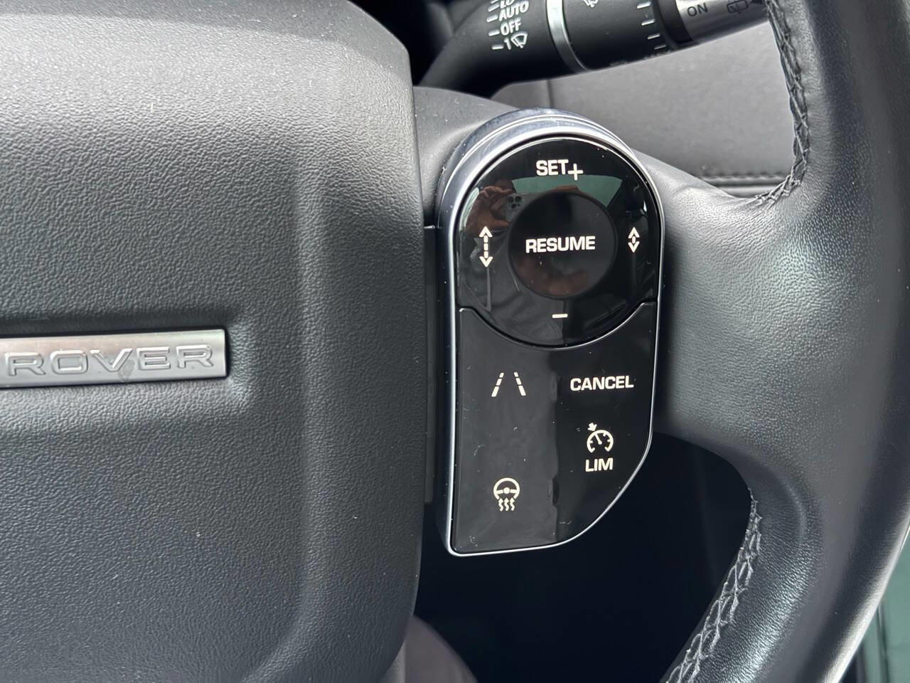 Used 2020 Land Rover Range Rover Evoque S image 20