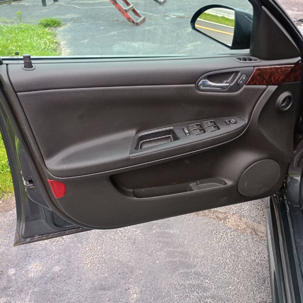 Used 2012 Chevrolet Impala LS FWD image 11