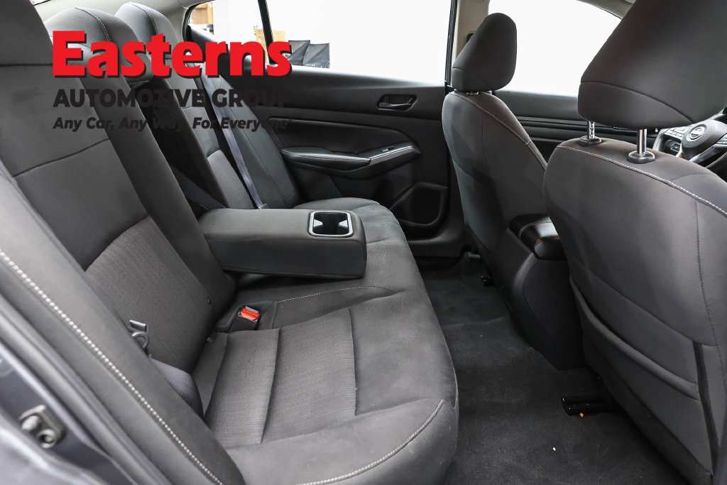 Used 2024 Nissan Altima 2.5 SV FWD image 25