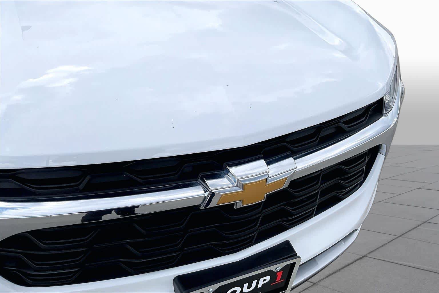 Used 2025 Chevrolet Trax LT w/ LT Convenience Package FWD image 29