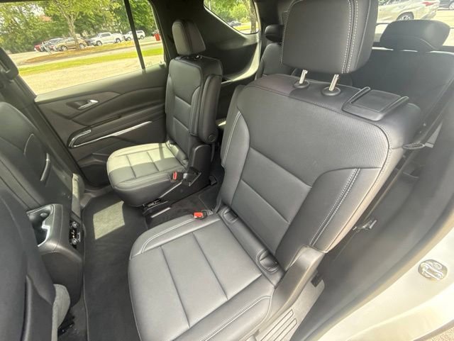 Used 2026 Chevrolet Traverse LT w/ Sun and Wheel Package FWD image 22