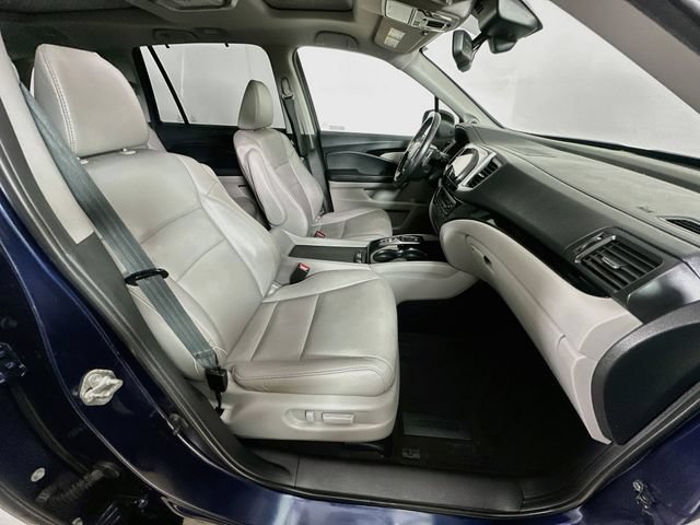 Used 2017 Honda Pilot Elite image 8