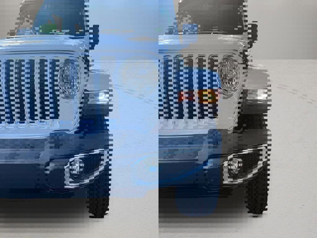 Used 2023 Jeep Gladiator Overland image 26