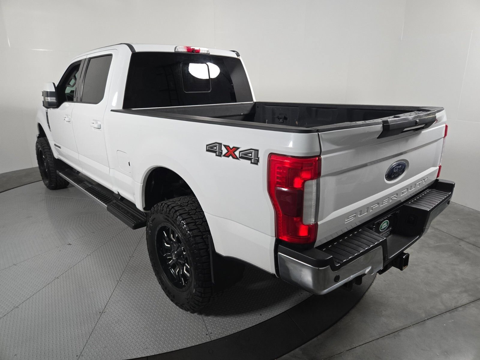 Used 2019 Ford F250 Lariat w/ Lariat Ultimate Package AWD/4WD image 6