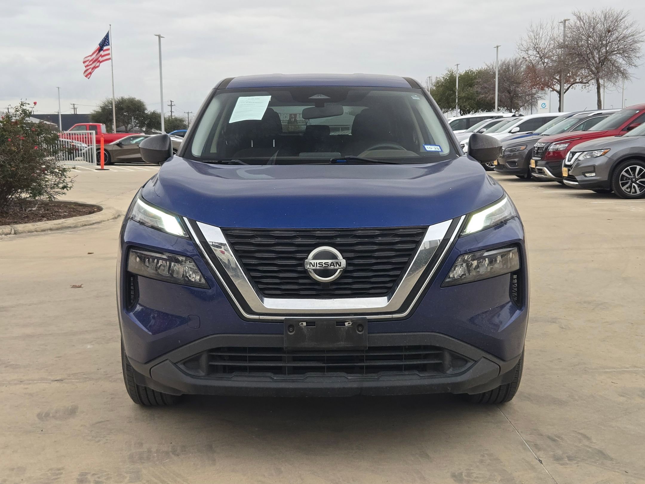 Used 2021 Nissan Rogue S image 4