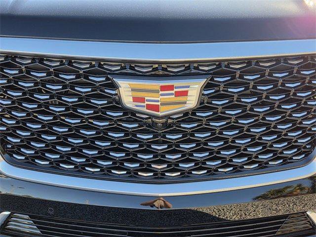 New 2026 Cadillac Escalade Luxury image 9