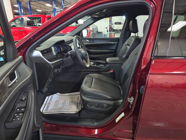 New 2026 Jeep Grand Cherokee L Limited image 9