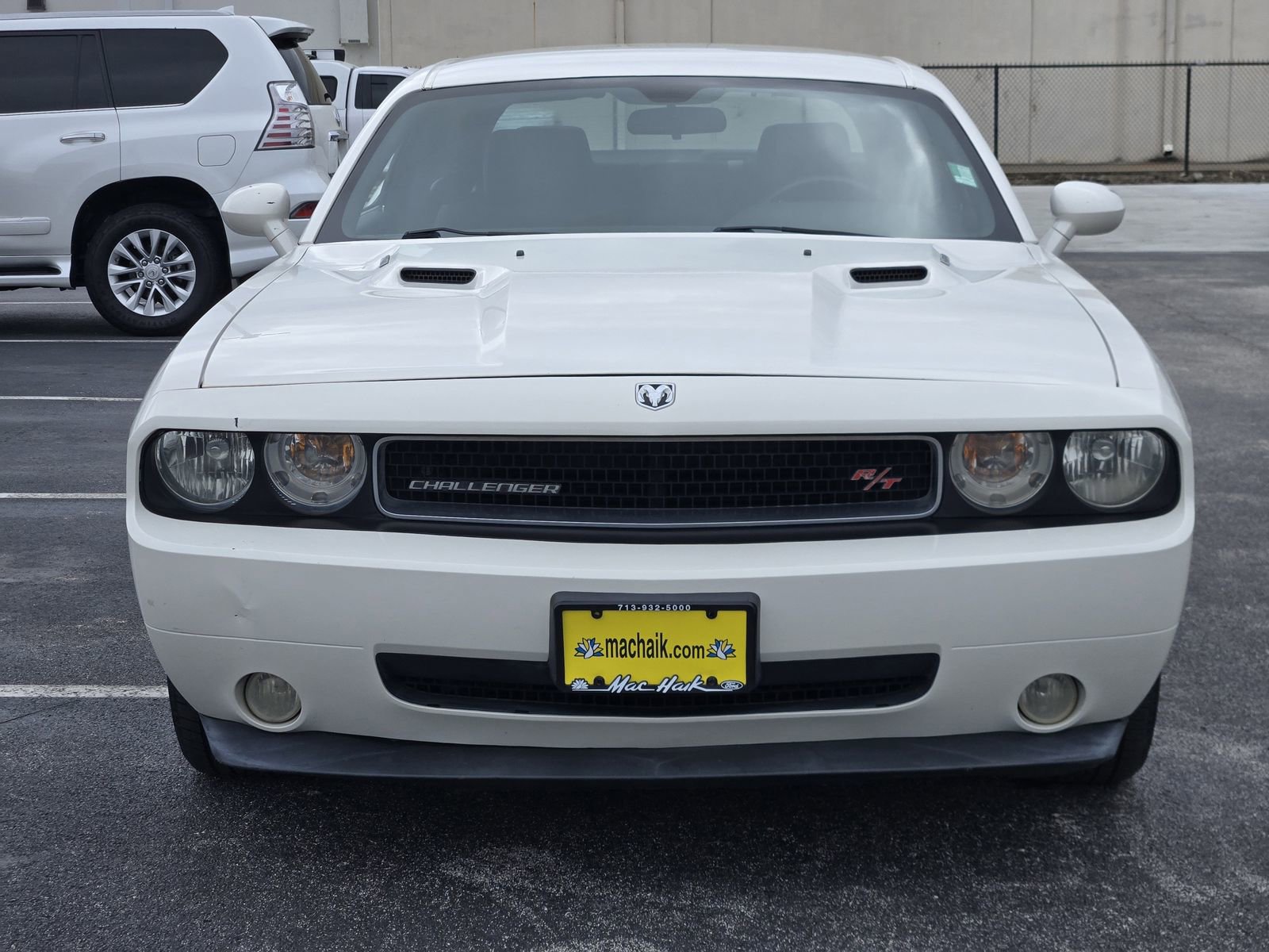 Used 2009 Dodge Challenger R/T RWD image 2