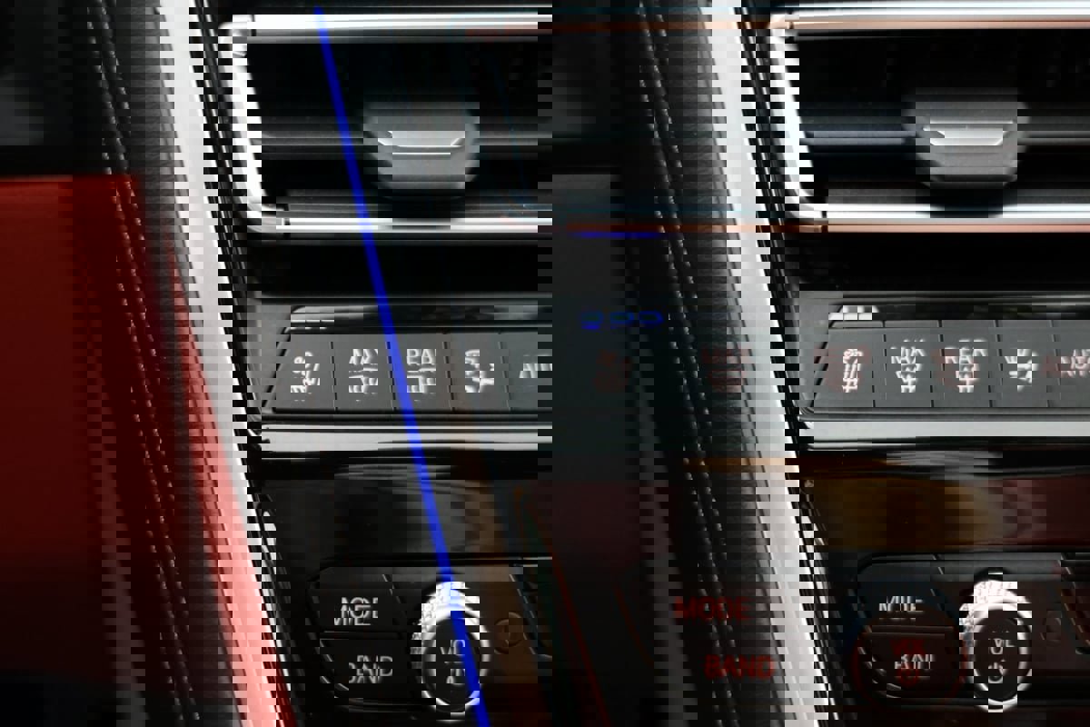 Used 2024 BMW M850i Gran Coupe xDrive w/ M Carbon Exterior Package image 9