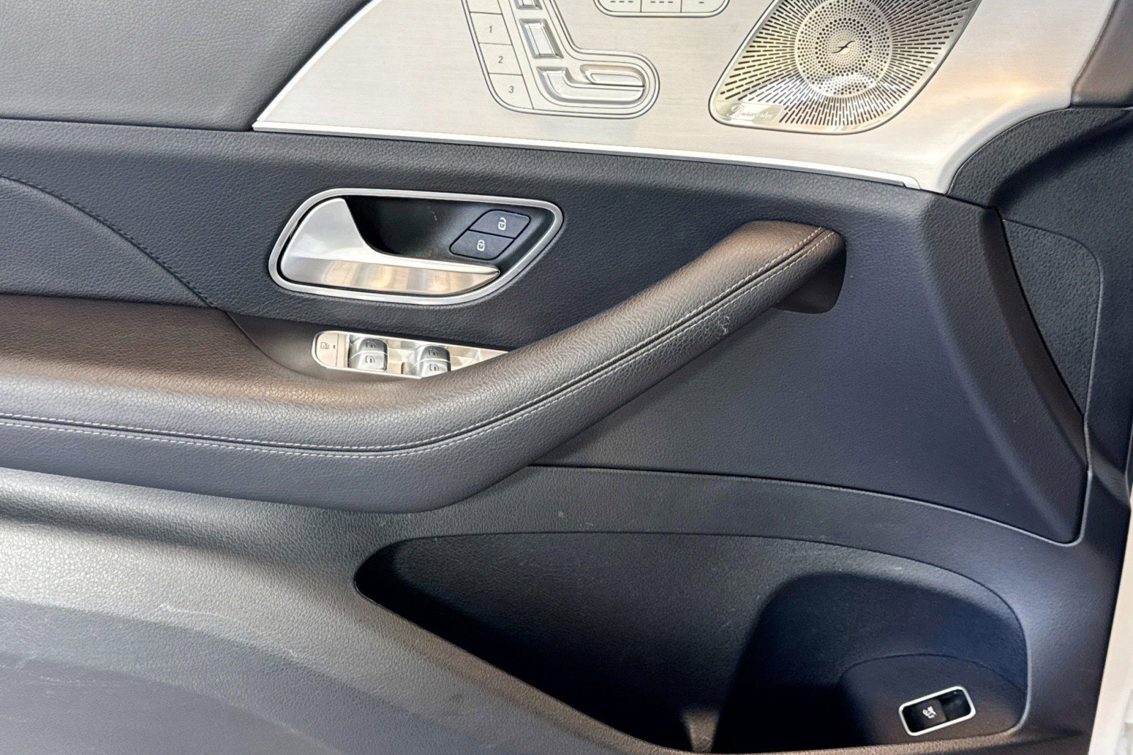 Used 2025 Mercedes-Benz GLE 350 4MATIC image 17