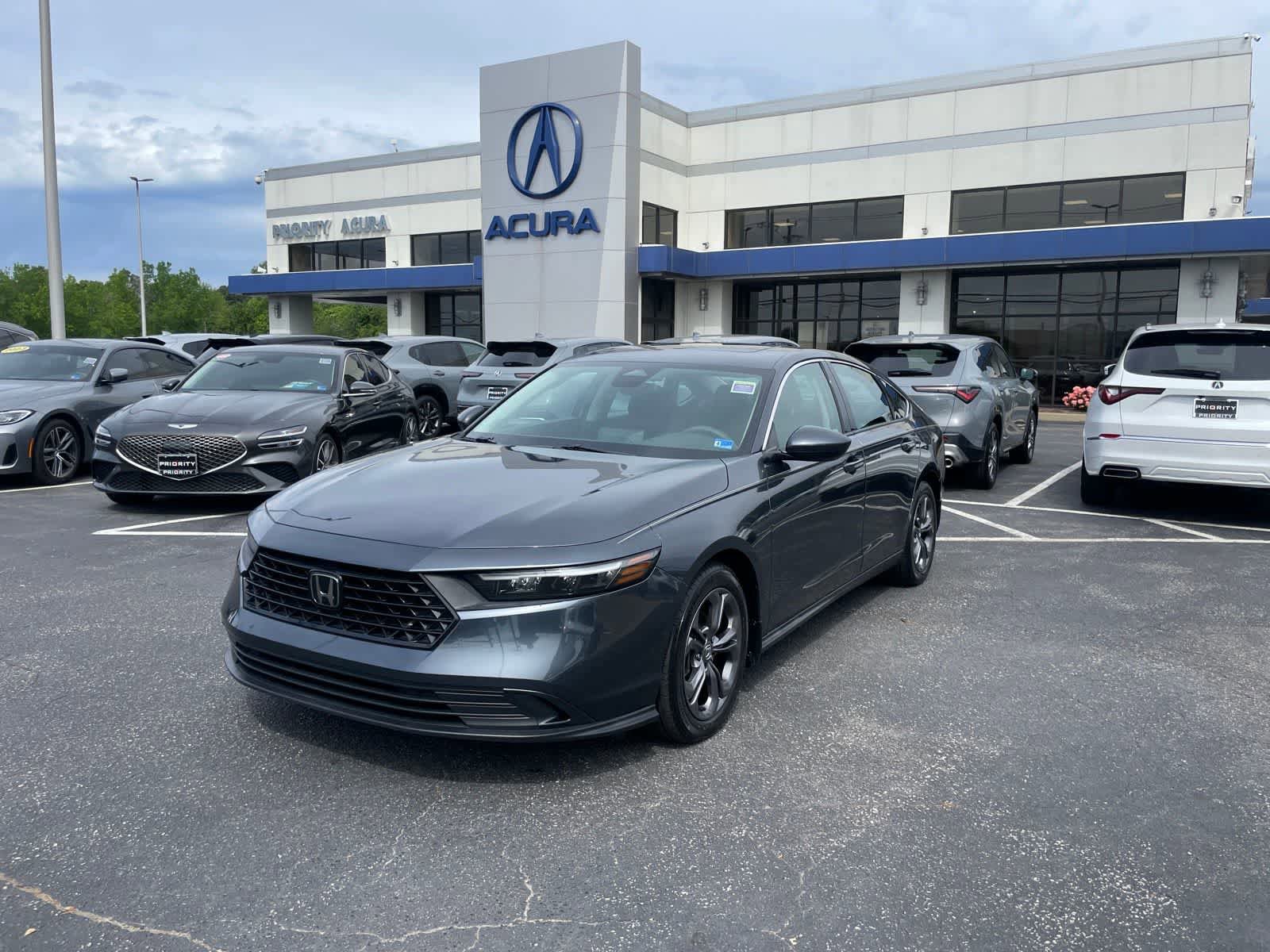 Used 2023 Honda Accord EX image 1