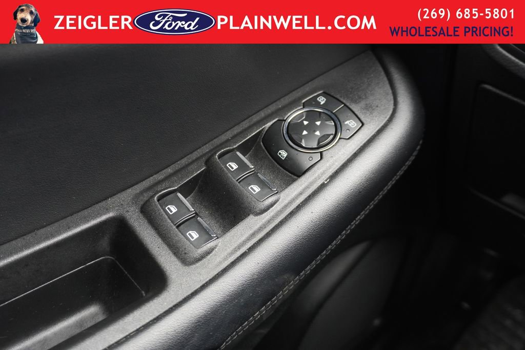 Used 2023 Ford Edge SE image 25
