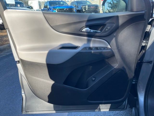 Used 2023 Chevrolet Equinox LT image 17